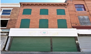  Convenient Commercial Office